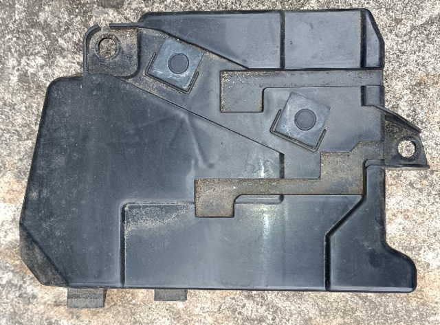 カバーのツメ二か所