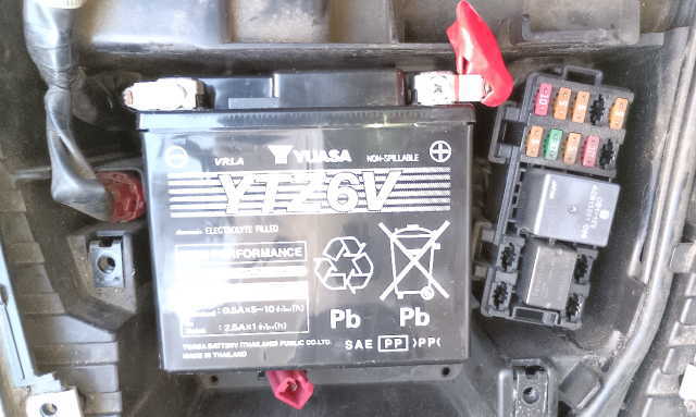 交換後のバッテリー